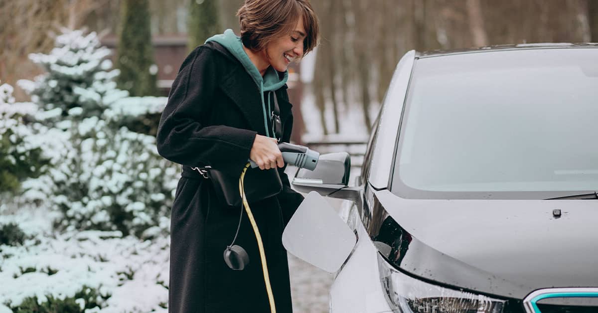 Beitragsbild E-Auto im Winter